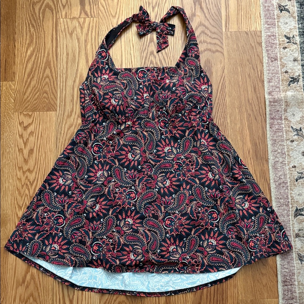 Lands' End Black and Coral Paisley One Piece Halter size 1X 16W 18W